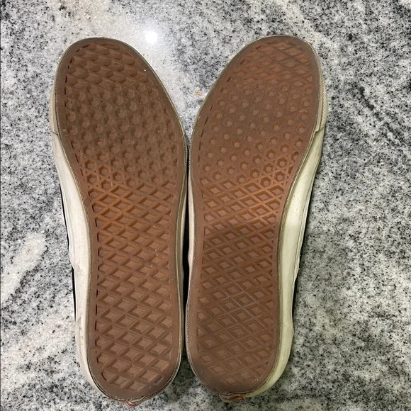Vans Men's Black and White Slip-On Loafers Mens 9/womens 10.5 - Picture 5 of 7